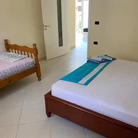 White Apartman *